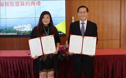 辦學理念相近 本校與馬六甲培風中學簽訂策略聯盟