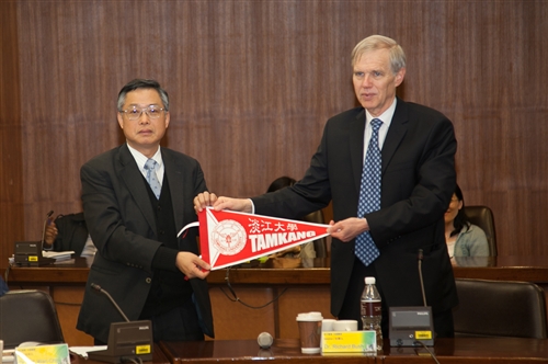 A Speech on Cross-Strait Relations by Dr. Bush