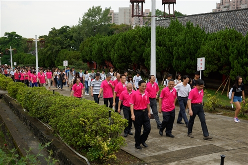 Freshmen Scale the ‘Overcoming Difficulty’ Slope