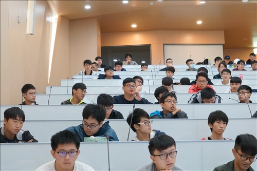 Renowned Scholar Xueliang Sun Delivers Third Lecture in the Tamkang Clement and Carrie Chair Lecture Series
