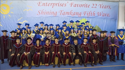 The Island's First All-English Graduation Ceremony Held at Lanyang