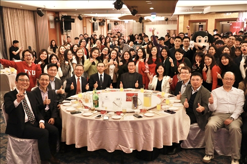 境外生春節聯歡 熱鬧溫馨團圓夜