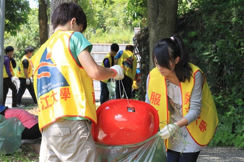 Tamkang implements youth service for freshman students