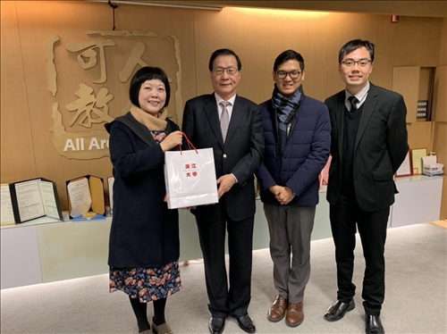 Creating Cooperative Partnerships with Hong Kong High Schools