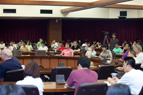 Nobel laureate Edward C. Prescott visits Tamkang