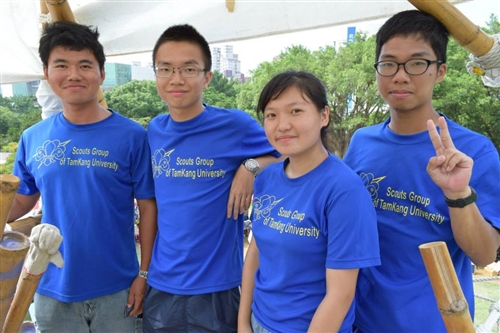 Student Club Enrollment Exhibition Takes Place