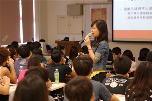 The Student Organization Same Boat Seminar Takes Place