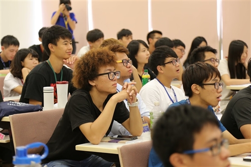 The Student Organization Same Boat Seminar Takes Place