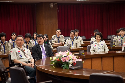 A Show of Gratitude from Meiji University