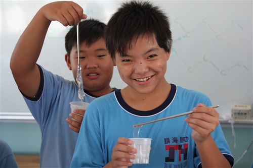 International Year of Chemistry Concludes with an Exhibition