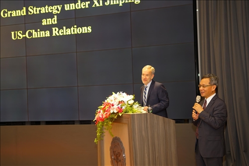 Dr. Avery Goldstein Delivers the 11th Lecture in the Tamkang Clement and  Carrie Chair Lecture Series