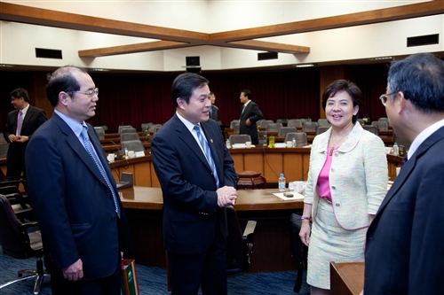 An agreement inaugurating a new sister school relationship