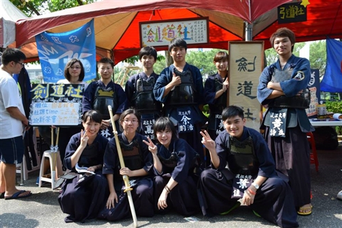 Student Club Enrollment Exhibition Takes Place