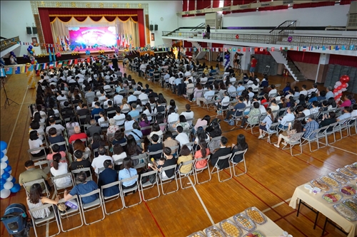 Making Dreams Come True - 648 Students Depart for Overseas Study