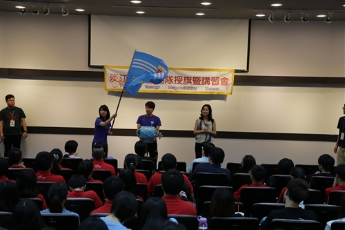 103年暑假社會服務隊授旗出發！