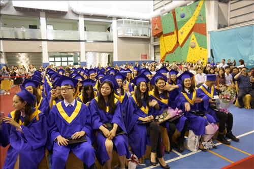 The Island's First All-English Graduation Ceremony Held at Lanyang