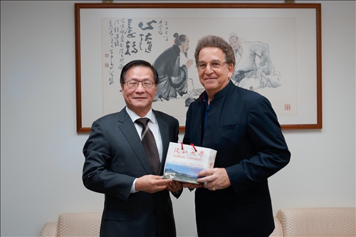 Prof. Philip Hallinger Delivers the Fourth Lecture of the Tamkang Clement and Carrie Chair Lecture Series