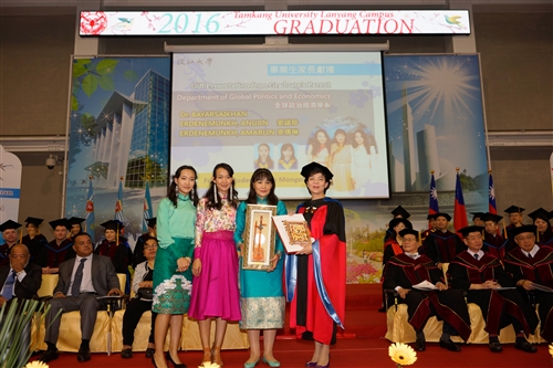 Lanyang Campus 2015-16 Graduation Ceremony