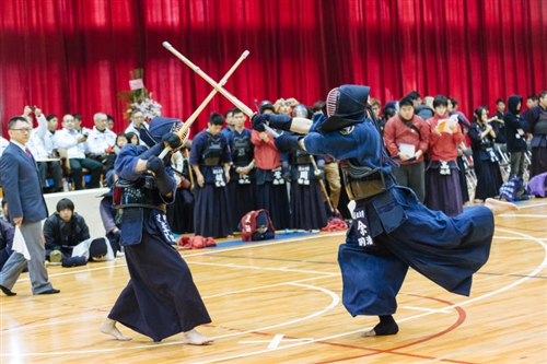 The 2014 Annual Junior College Kendo Competition Takes Place in the Shao-mo Memorial Gymnasium