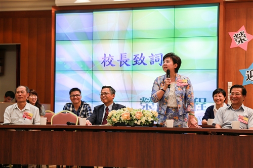 教務處與學務處共同舉辦「102學年度榮譽學程迎新茶會」。