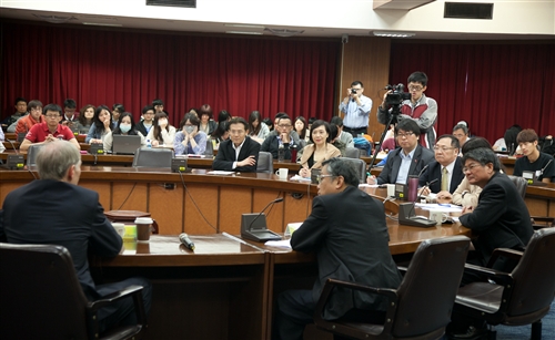 A Speech on Cross-Strait Relations by Dr. Bush