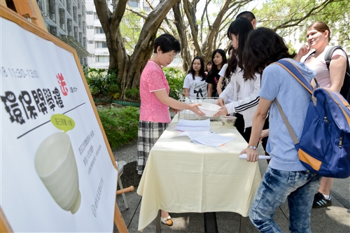 愈環保愈便宜：總務處推行校內餐廳「環保分級價」。
