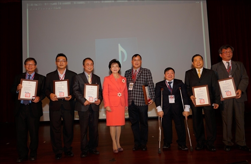 A ‘Thank You’ Banquet for Alumni