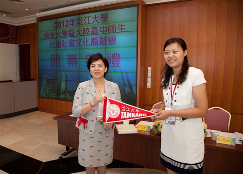 The 2012 Taiwanese Culture Camps