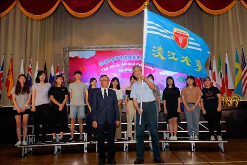 Making Dreams Come True - 648 Students Depart for Overseas Study