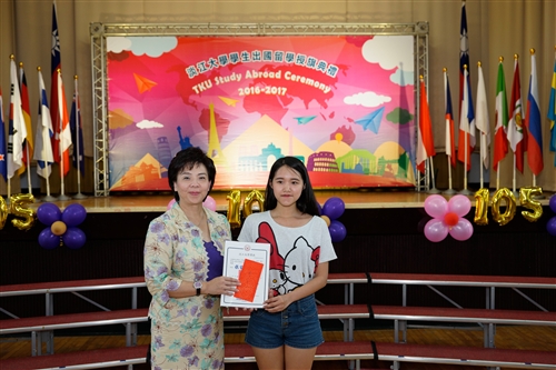 Flag Ceremony for Students Going Abroad for Study
