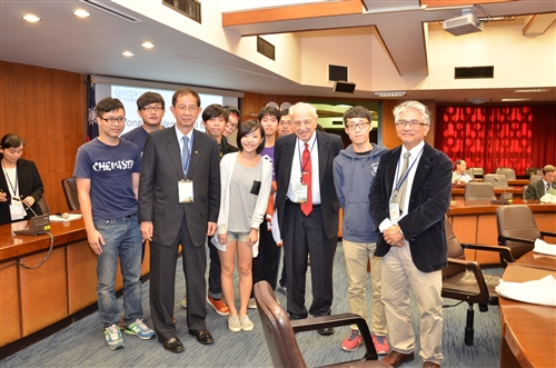 Nobel Prize Winners Give Lecture at TKU