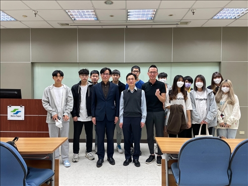 Metaverse Introduction, Science Popularization, and Personal Branding, High School Camp Presenting the Diversity of Tamkang