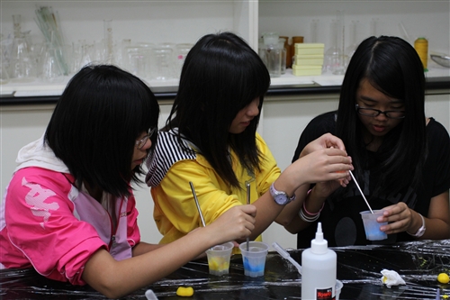 The Mobile Chemistry Lab Goes West