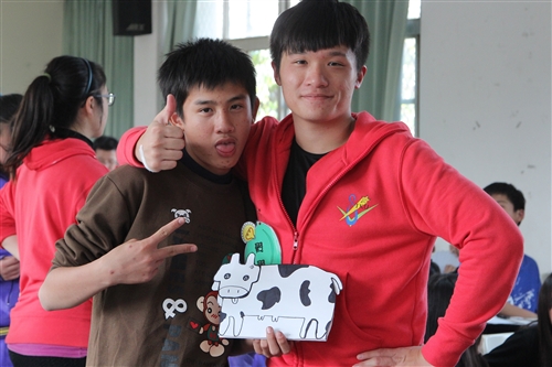 The Bright Light Science Service Team Heads to Liu Ying Junior High School