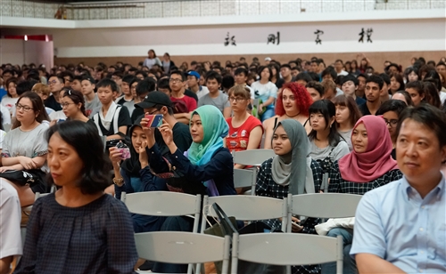 700 Overseas Students Arrive at Tamkang