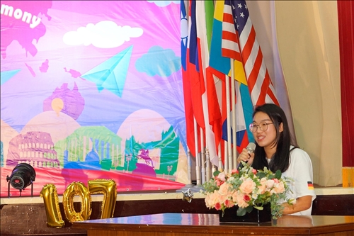 Making Dreams Come True - 648 Students Depart for Overseas Study