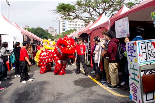 Tamkang Celebrates its 61st Anniversary in Style