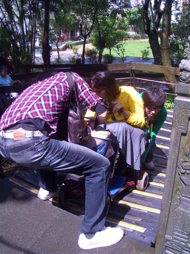 Service Learning to Help the Disabled