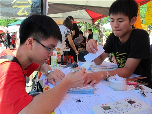 Student Association, Joint Alumni Association Hold 2013 Student Club Admissions Fair