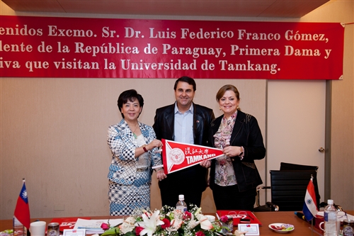 The President of Paraguay Visits Tamkang